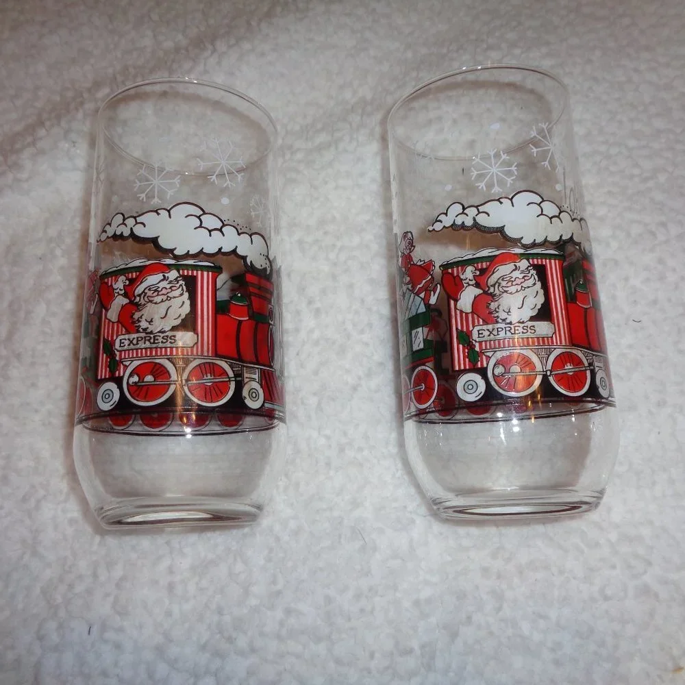 The North Pole Coca-Cola Christmas Vintage Drinking Glasses (set of 2)